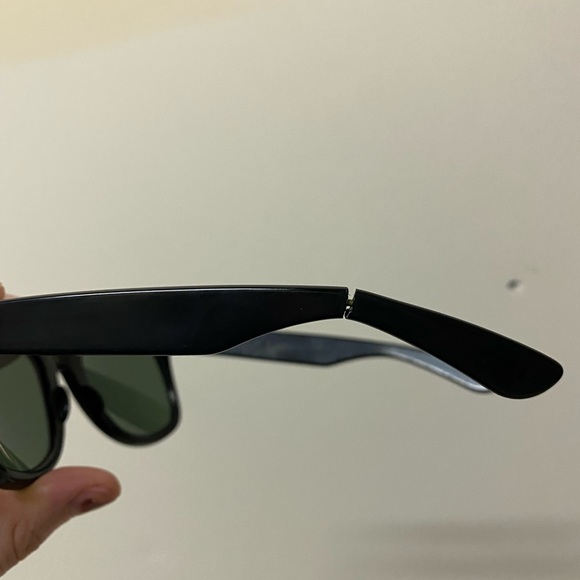 SUNGLASSES | Rare Vintage B&L Ray-Ban USA Wayfarer sunglasses - Picture 5 of 9